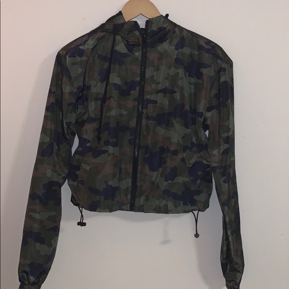 A military lightweight jacket
